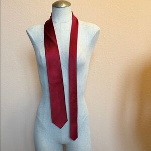 Elegant Red Men's Tie